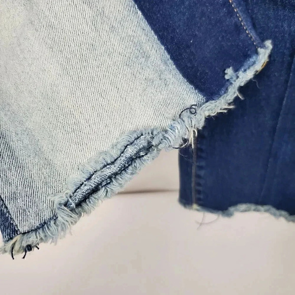 Women's UNIVERSAL THREAD Jeans Patchwork Straight Mid Rise SZ 6/28R Med Ligh Raw - Picture 6 of 12